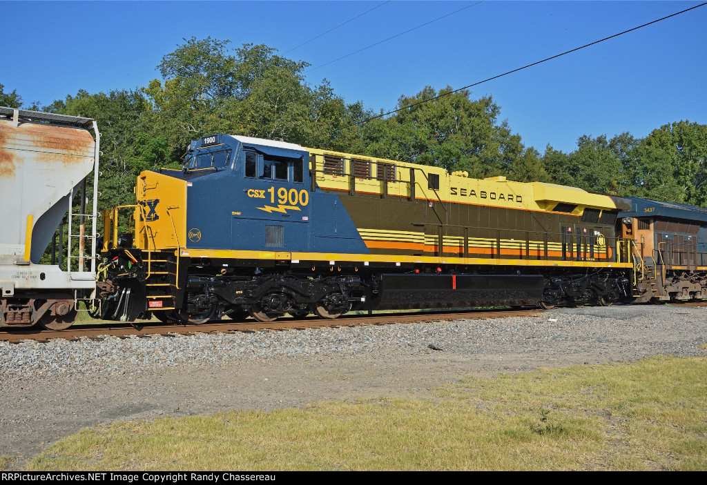 CSXT 1900 M690-28